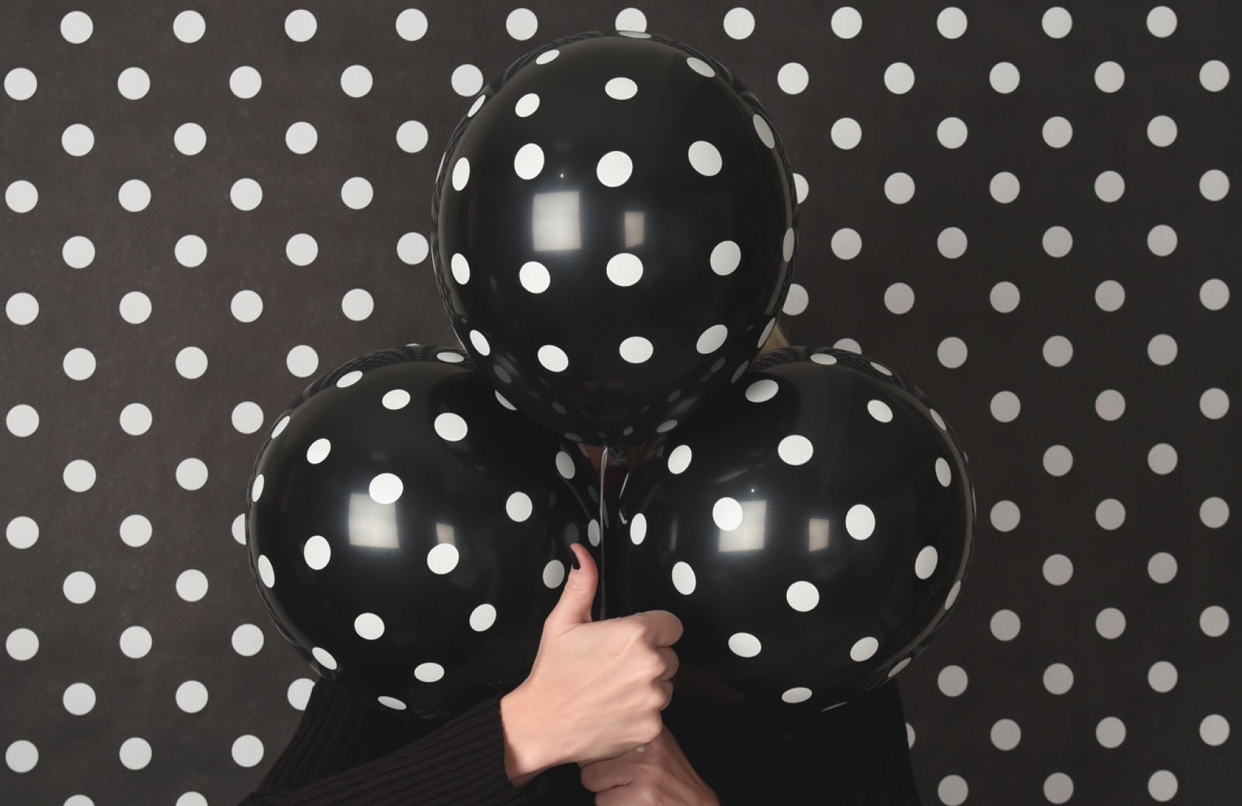 Whiteheads vs. Blackheads: What's the Difference and How to Treat Both